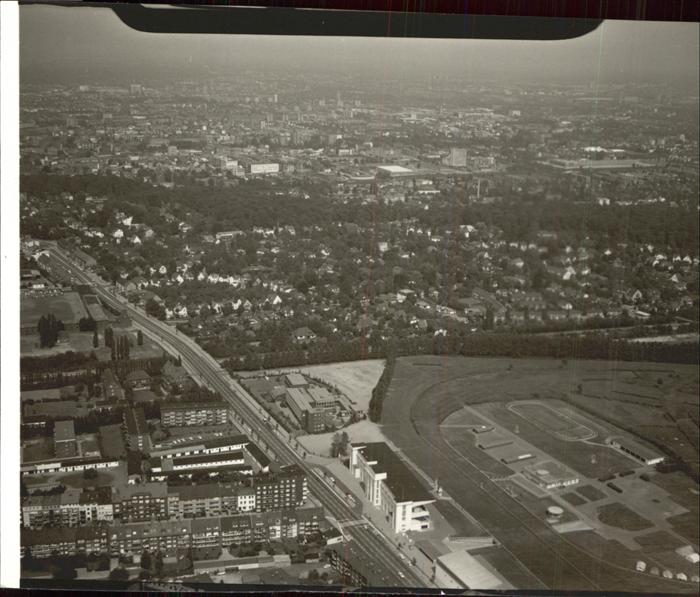 HAMBURG  CITY Fliegeraufnahme Sportplatz