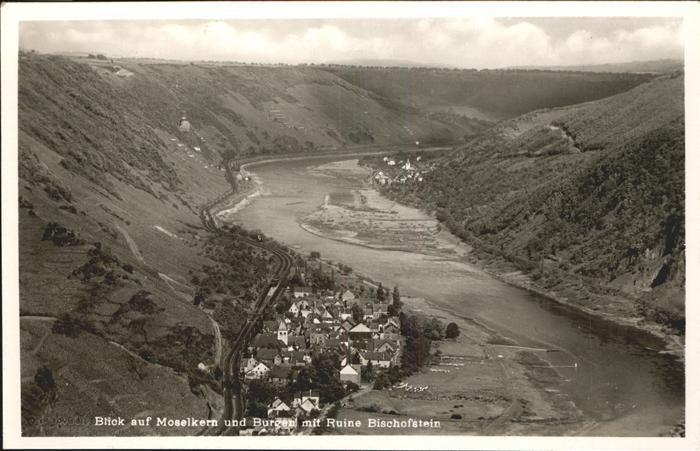 Moselkern Panorama mit Burgen Mosel und Ruine Bis
