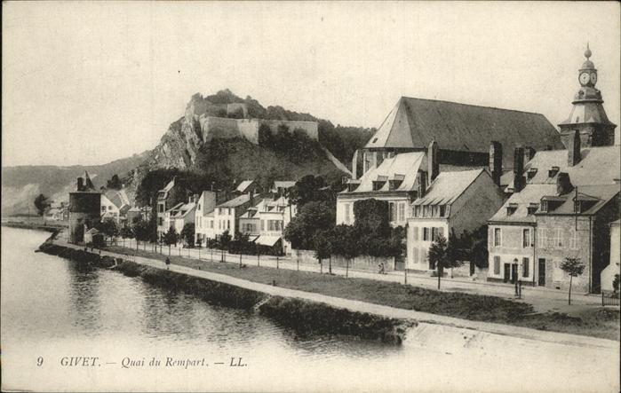 Givet Ardennes Quai du Rempart chateau
