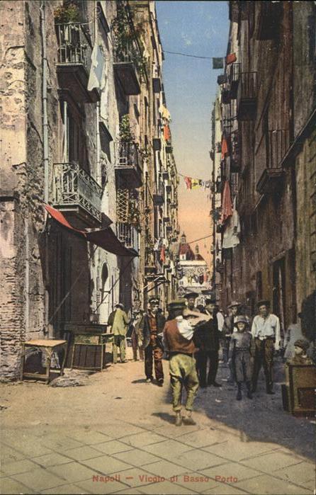 Napoli Neapel Vicolo di Basso Porto