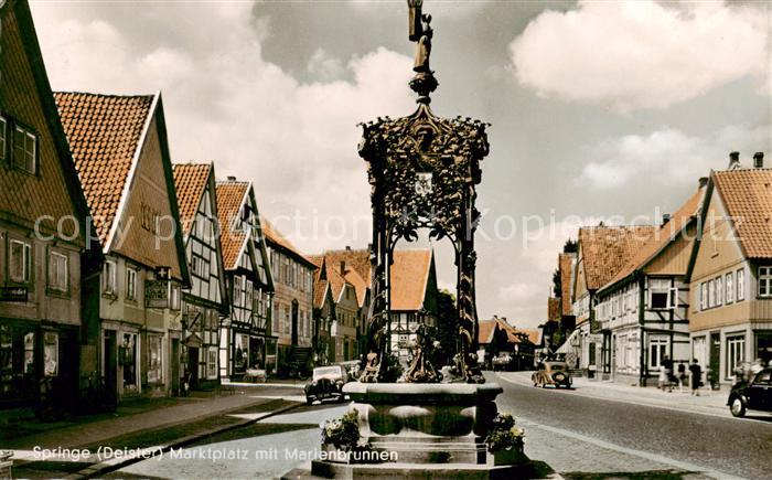 Springe Deister Marktplatz mit Marienbrunnen
