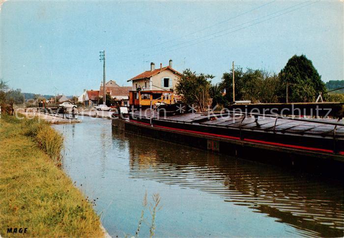 Episy Les cargos sur la Seine