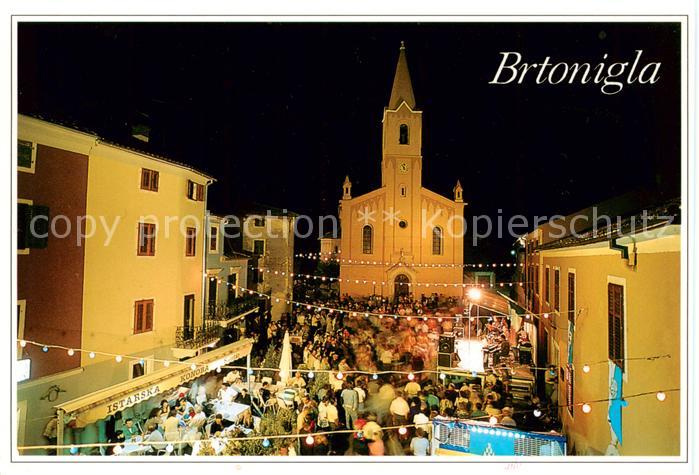 Brtonigla Istrien Croatia Strassenpartie Kirche