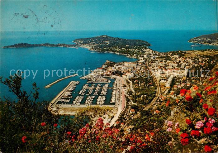 Beaulieu -sur-Mer 06 Alpes-Maritimes Le port de plaisance La ville de Cap Ferrat