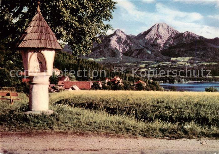 Egg Faakersee Kaernten AT Panorama mit Bildstock und Mittagskogel