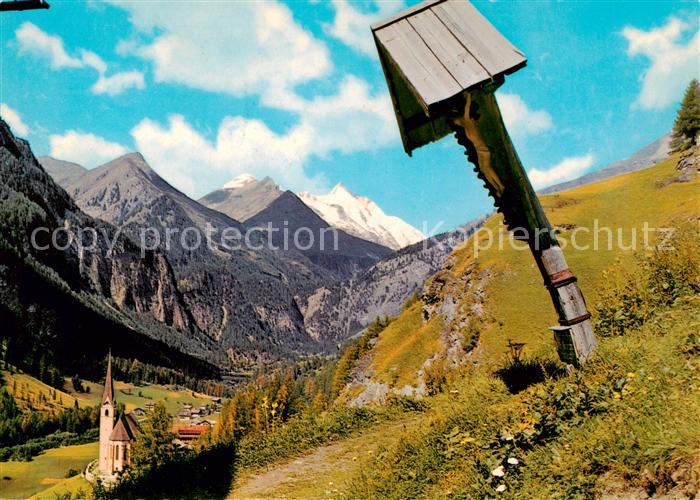 Heiligenblut Kaernten AT mit Kirche und Grossglockner