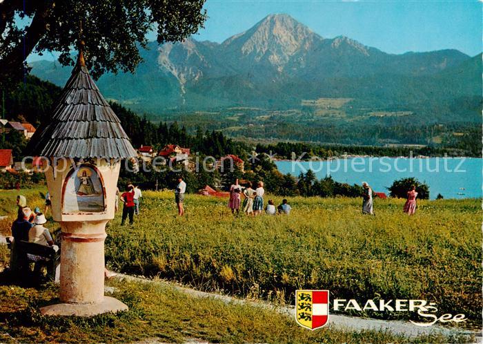 Faakersee Kaernten AT mit Bildstock und Mittagskogel