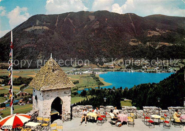 Landskron Ruine Ossiachersee Kaernten AT Blick von der Burgruine auf Annenheim u