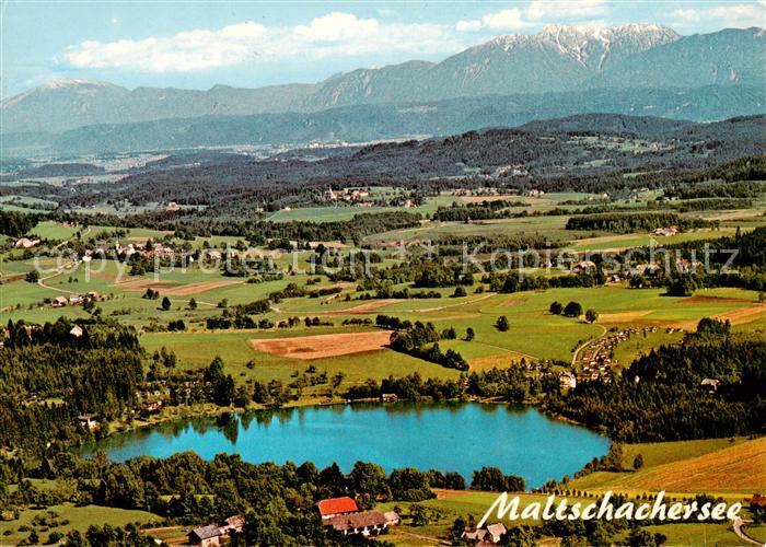 Maltschachersee Feldkirchen Kaernten AT Fliegeraufnahme mit Hochobir