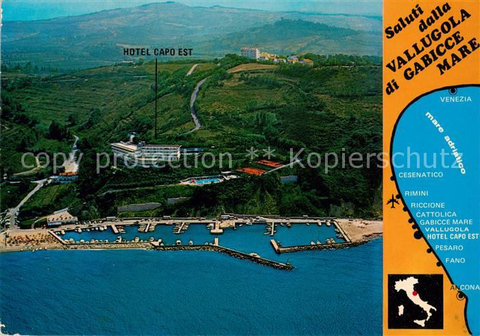 Vallugola di Pesaro IT Fliegeraufnahme mit Hotel Capo Est