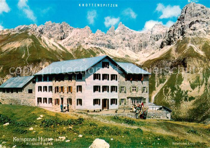 Kemptnerhuette 1845m Heilbronnerweg Bayern Berghaus mit Krottenspitzen Allgaeuer