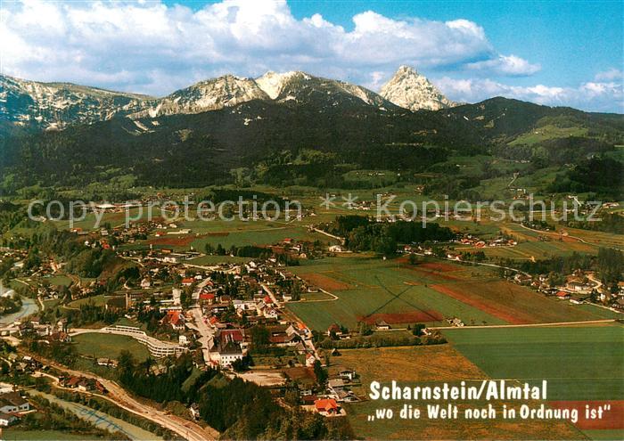 Scharnstein AT Panorama Ort im Almtal gegen Traunstein