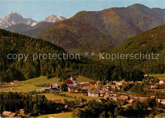Gruenau Almtal Oberoesterreich AT Panorama mit Toten Gebirge