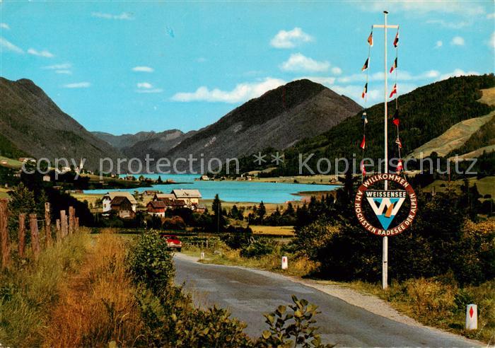 Weissensee Kaernten AT Panorama Hoechster Badesee der Alpen