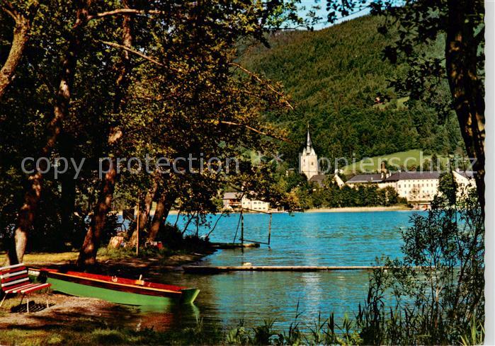 Ossiach Blick ueber den Ossiachersee auf den Ort Stiftskirche