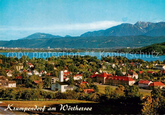 Krumpendorf Woerthersee AT Panorama Blick ueber den See