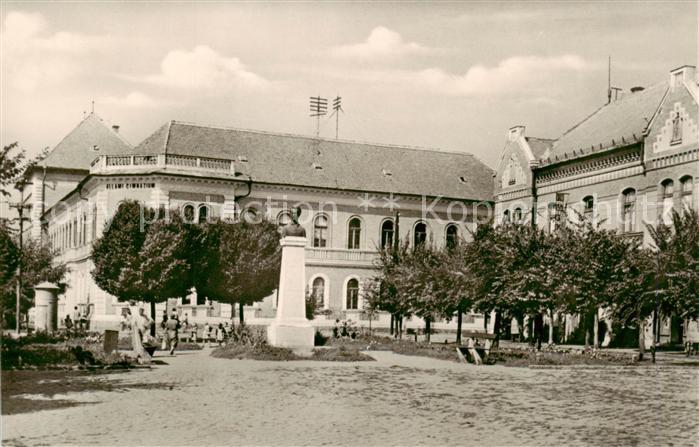 Karcag Karcagi HU Terreszlet a Petoli szoborral