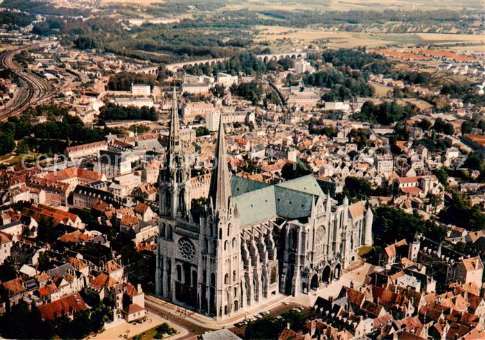 Chartres 28 Vue aérienne de la Cathedrale