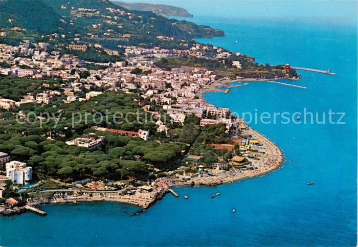 Ischia IT Kuestenpanorama