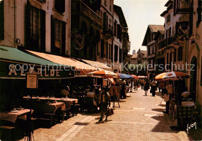 Saint-Jean-de-Luz Rue de la Republique