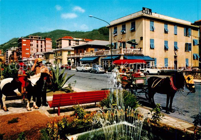 Chiavari IT Cavallini sul lungomare