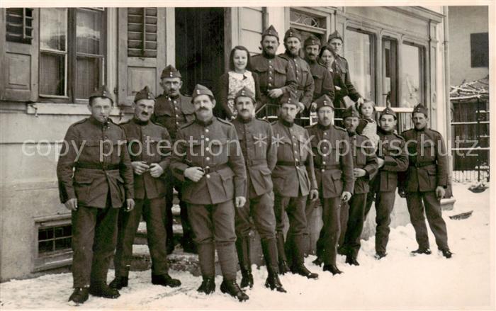Militaria Schweiz Soldaten Gruppen Foto