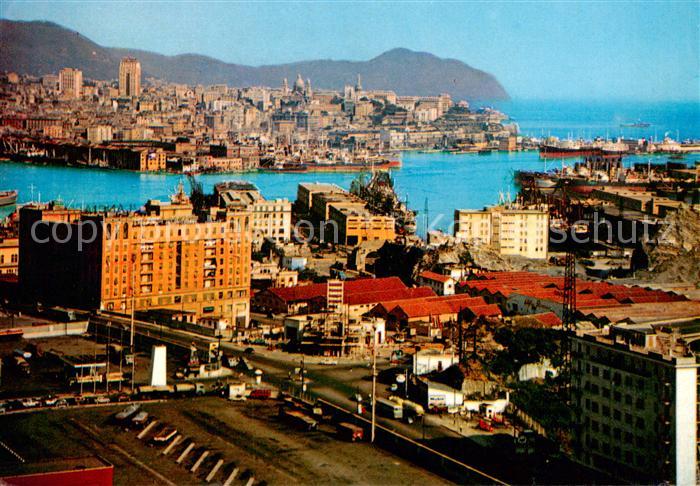Genova Genua Liguria IT Panorama del Porto Entrata Autostrada