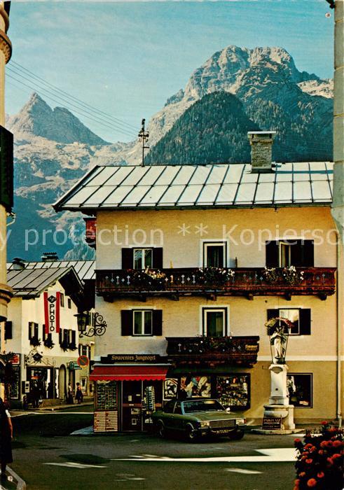Lofer AT Strassenpartie mit Reifhorn und Breithorn