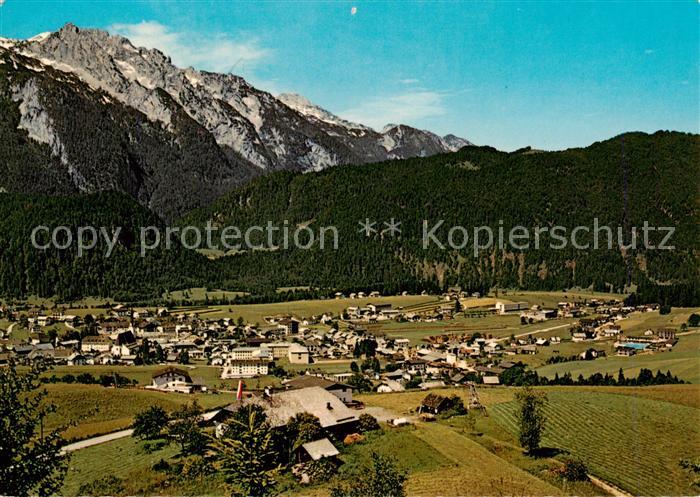 Abtenau AT im Lammertal mit Wieswand und Tennengebirge