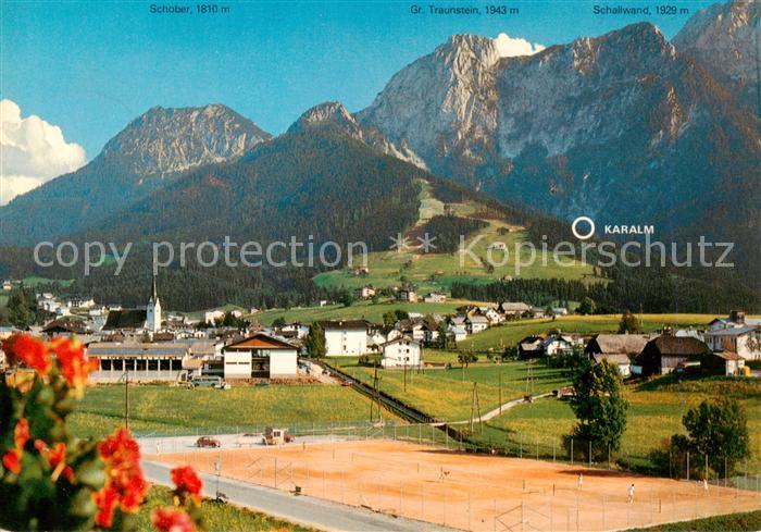 Abtenau AT im Lammertal mit Tennisplatz