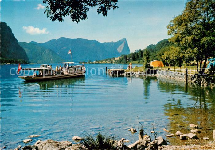 Mondsee Salzkammergut AT Schiffsstation See am Mondsee mit Drachenwand Schober