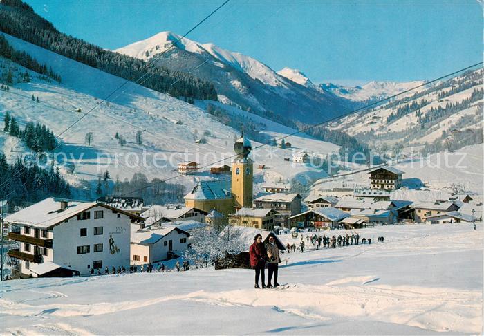 Saalbach -Hinterglemm AT Kohlmaislift mit Zwoelferkogel