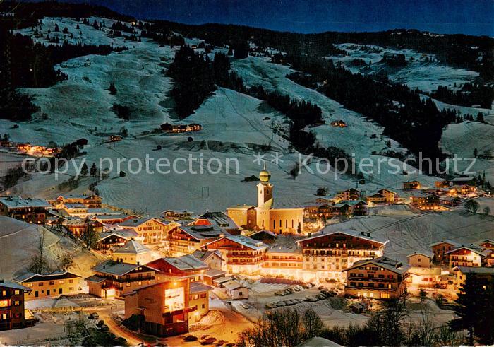Saalbach -Hinterglemm AT bei Nacht