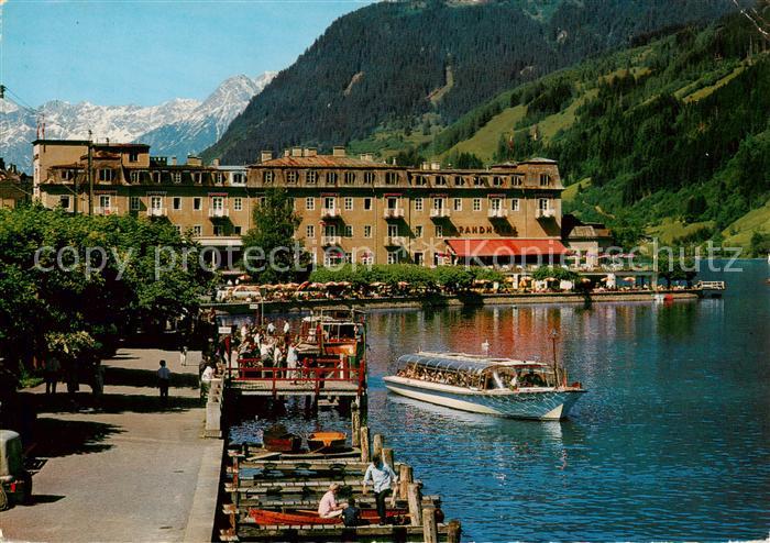 Zell See AT Seepromenade mit Grand Hotel und Steinernem Meer