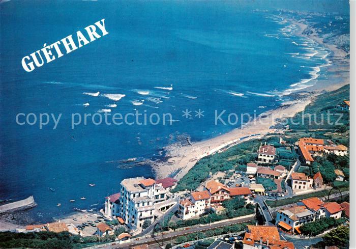 Guethary 64 Vue aérienne sur la plage avec au loin Biarritz
