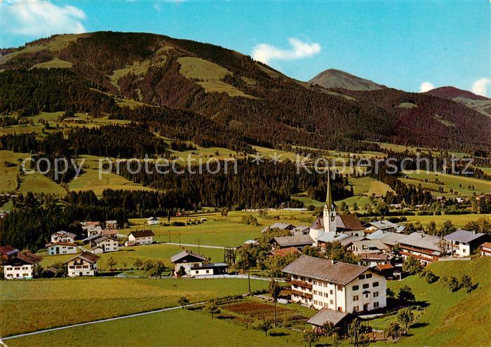 Scheffau Tirol Wilden Kaiser Tirol AT Panorama Luftkurort gegen Hohe Savle