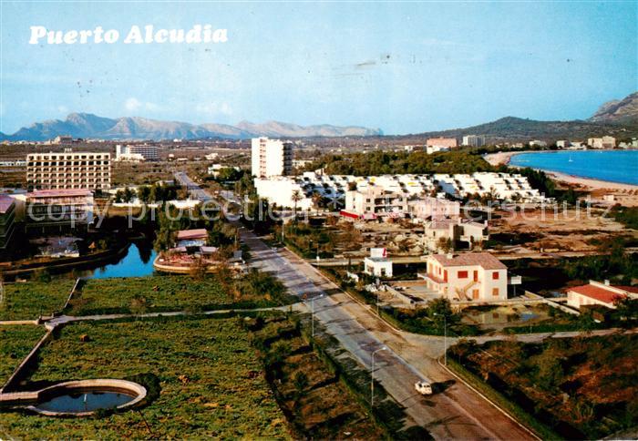 Puerto Alcudia Mallorca ES Panorama Zona de los lagos vista aérea