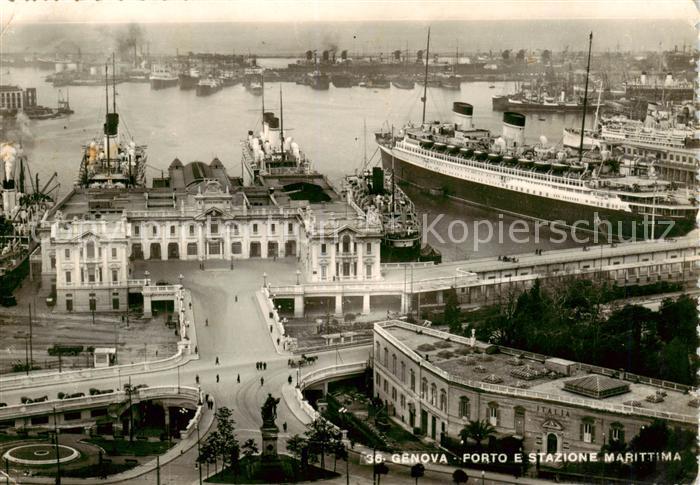Genova Genua Liguria IT Porto e Stazione Marittima