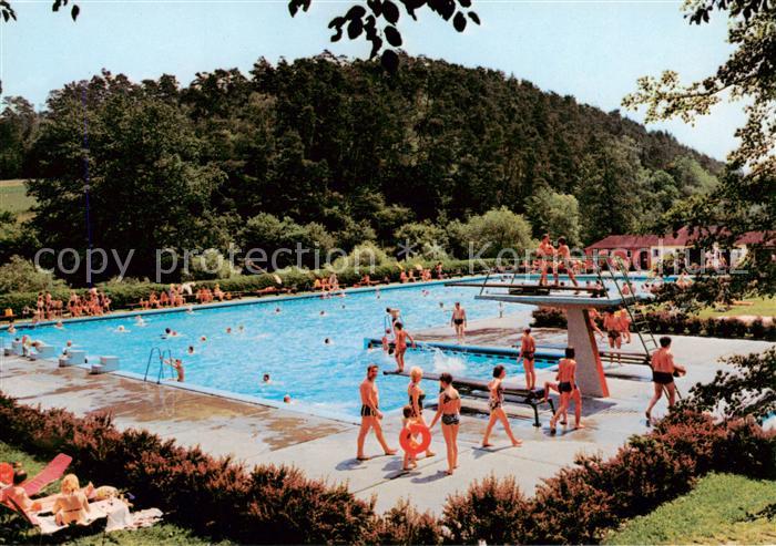 Nastaetten Taunus Freibad Waldschwimmbad
