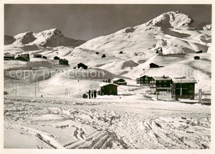 Inner-Arosa GR Panorama Skigelaende Weisshorn und Bergkirchli
