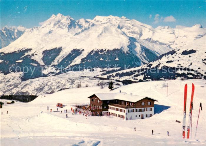 Surcuolm Bergrestaurant Cuolm Sura Winterpanorama Skigebiet Alpen