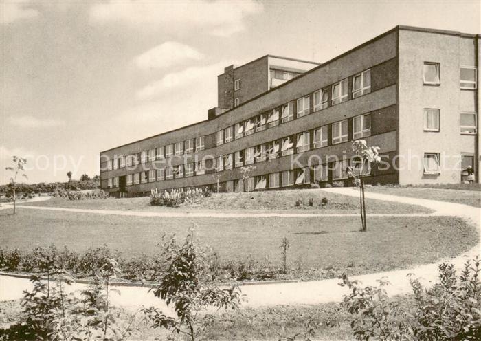 Wuerzburg Bayern Kreisalters und Pflegeheim Blick von den Parkanlagen