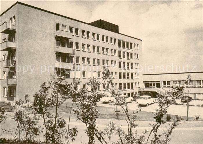 Wuerzburg Bayern Kreisalters und Pflegeheim Suedseite mit Haupteingang