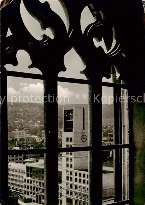 STUTTGART CITY Rathaus durch das Fenster der Stiftskirche gesehen