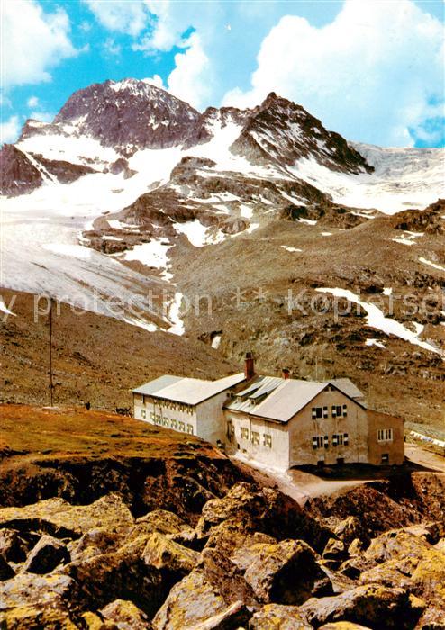 Wiesbadener Huette Wiesbadnerhuette Montafon AT mit Piz Buin Silvretta