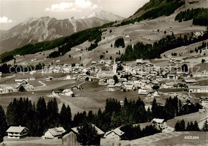 Riezlern Schwende Kleinwalsertal mit Nebelhorn und Rubihorn
