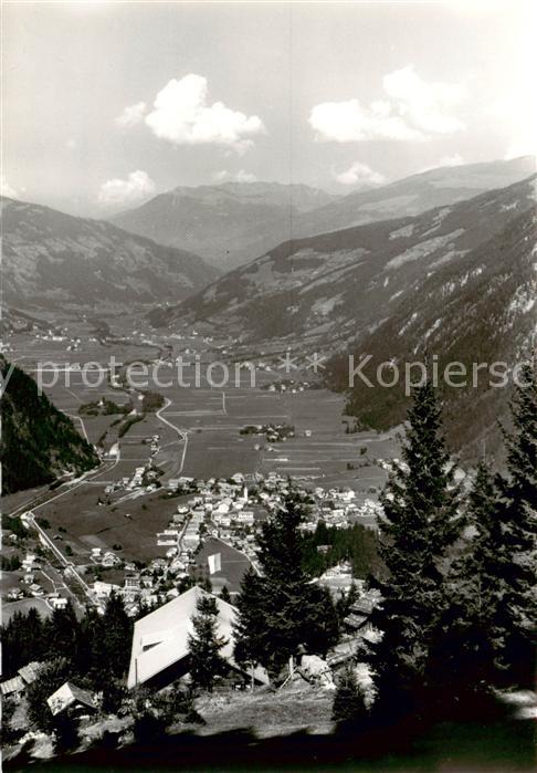 Mayrhofen Zillertal AT Talblick vom Wiesenhof