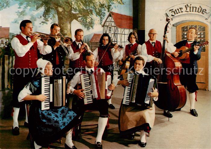 Bad Koenig Odenwald Unter der Dorflinde Hans von der Au Trachtengruppe