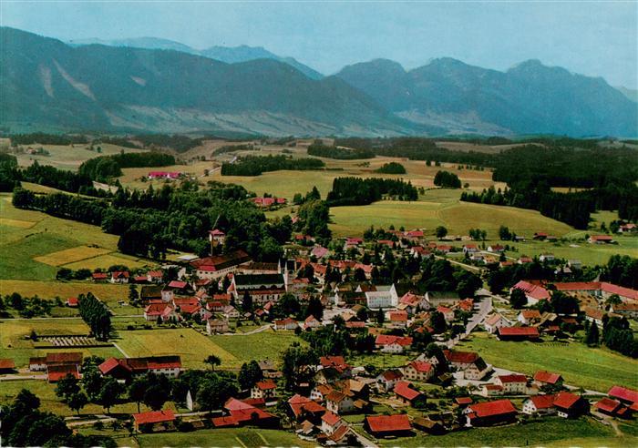 Steingaden Oberbayern Fliegeraufnahme mit Kenzen Hochgebirge Tegelberg und Saeul