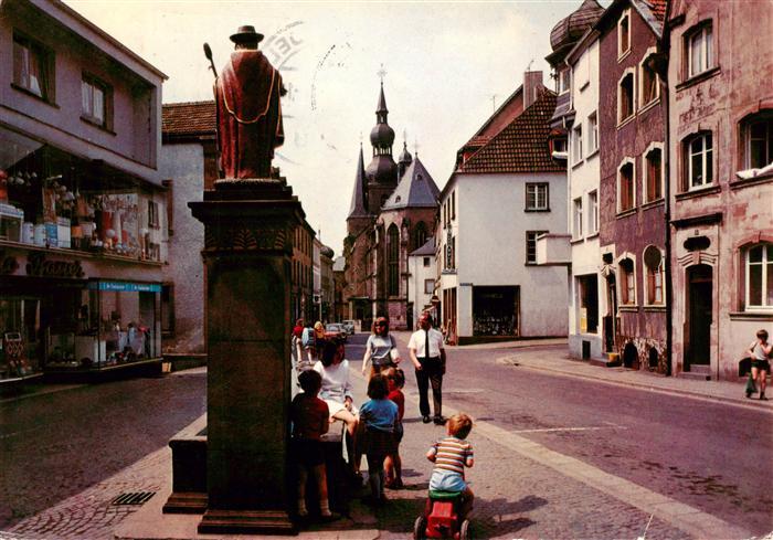 St Wendel Saar Strassenpartie mit Brunnen und Kirche